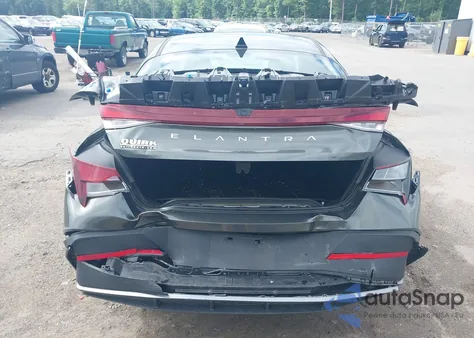 2024 Hyundai Elantra Sel z USA, uszkodzony, nr VIN KMHLM4DG2RU733295